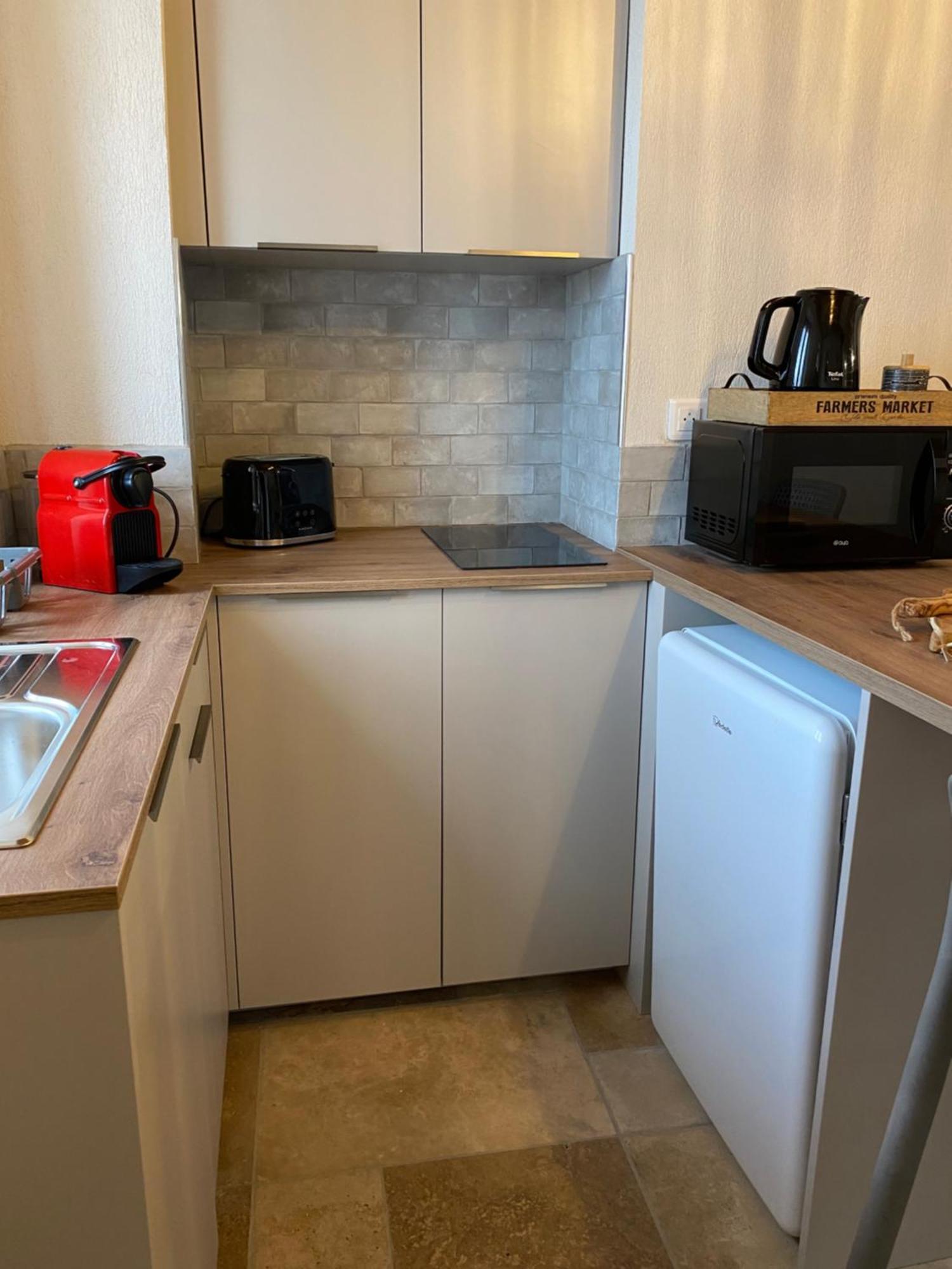 זונזה Tres Beau Studio Avec Terrasse מראה חיצוני תמונה
