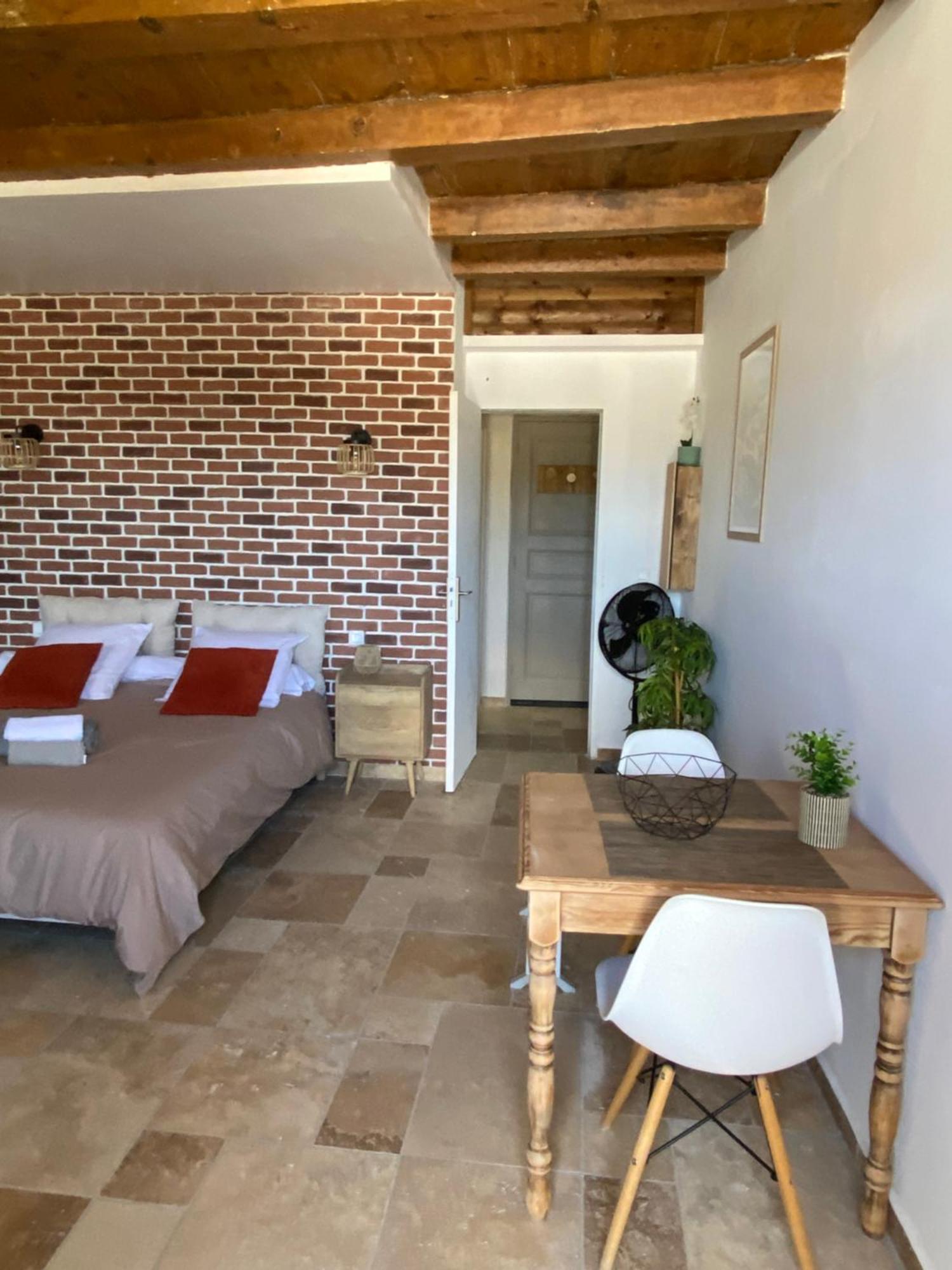 זונזה Tres Beau Studio Avec Terrasse מראה חיצוני תמונה
